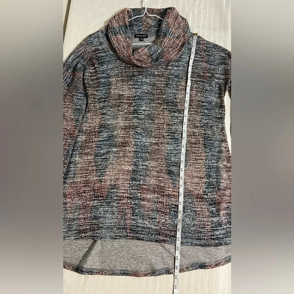 Cha Cha Vente Cowl Neck High Low Sweater Top Size Medium - Picture 7 of 12